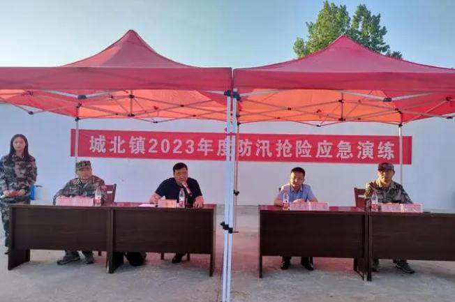 “汛”速行動，以練筑防！金安區(qū)城北鎮(zhèn)開展防汛搶險應(yīng)急演練